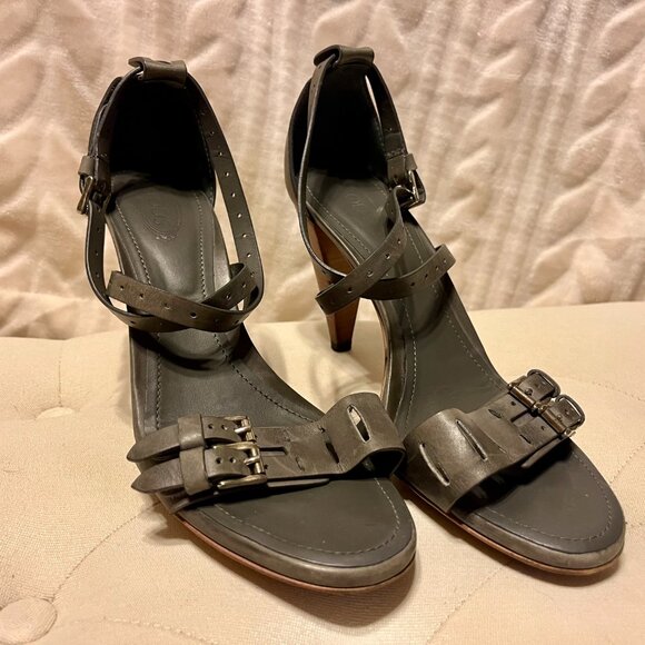 TOD'S Grey Leather Detail Ankle Strap Sandal - Picture 5 of 9